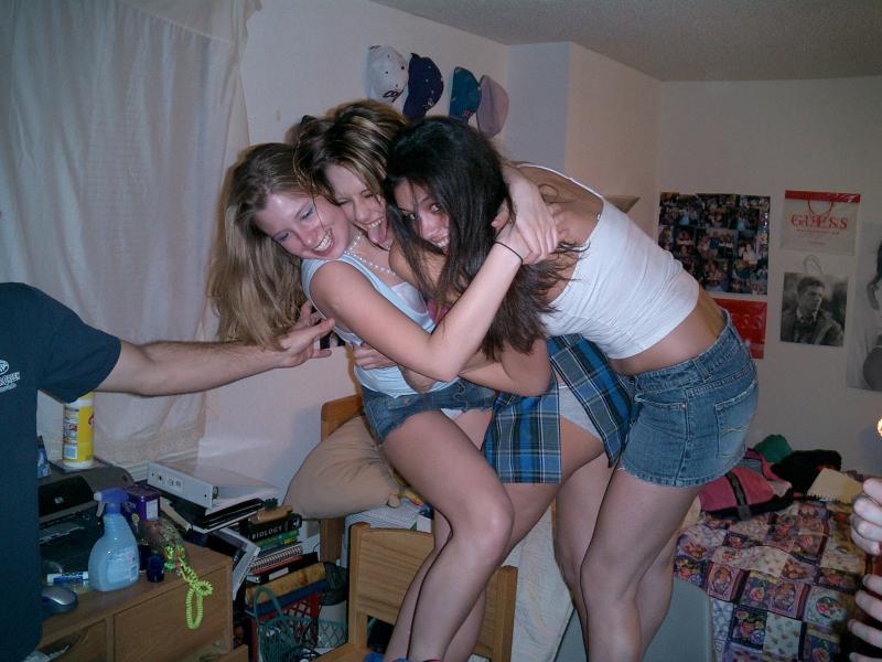 drunk girls peeing upskirt
