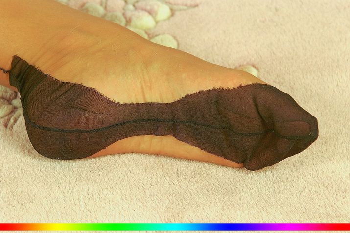 nylon feet fetish galleries