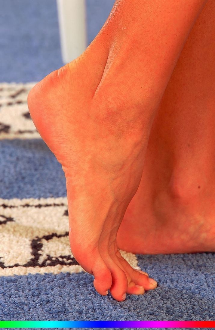 brittany daniel feet fetish